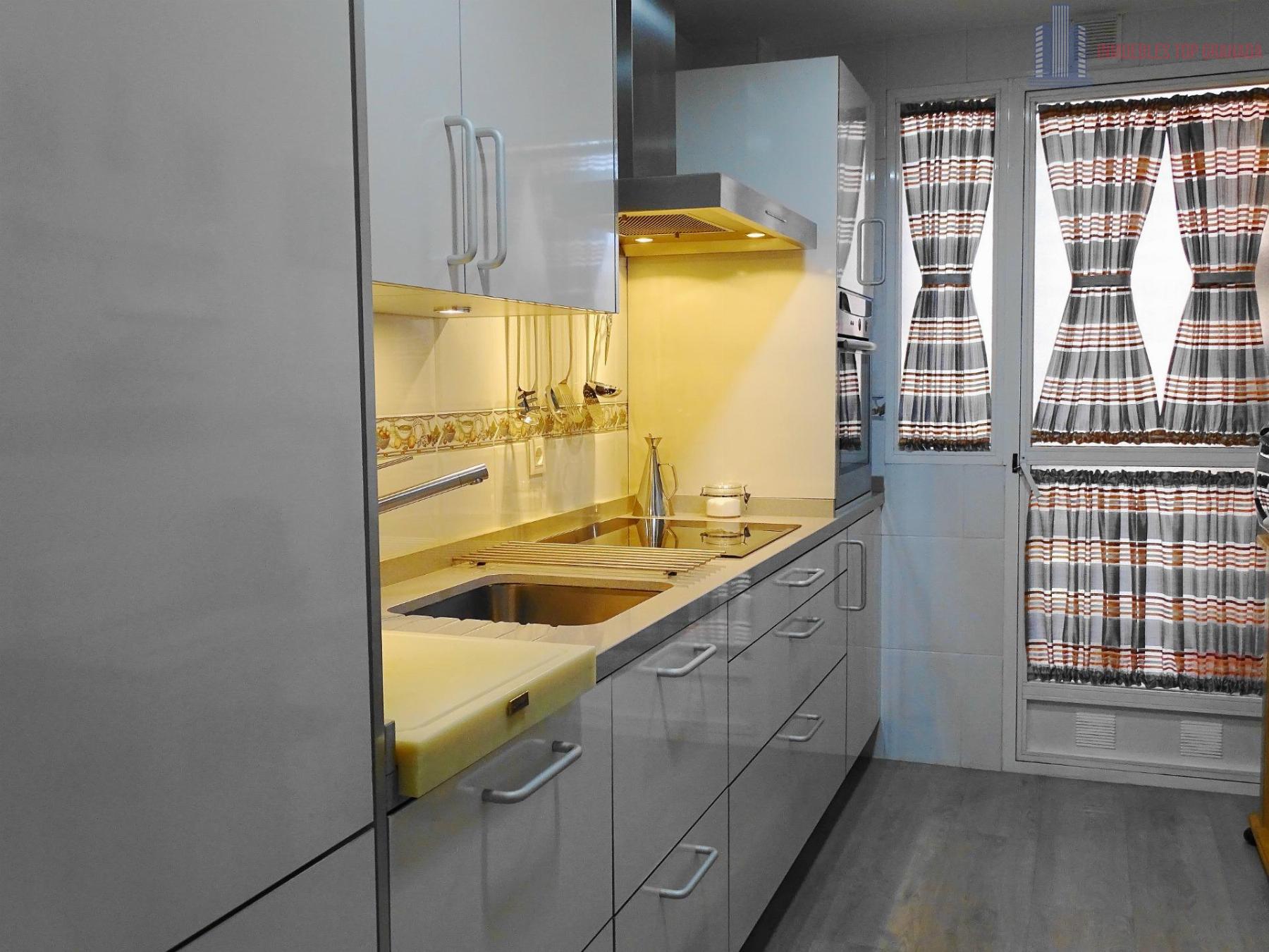 Venta de piso en Granada
