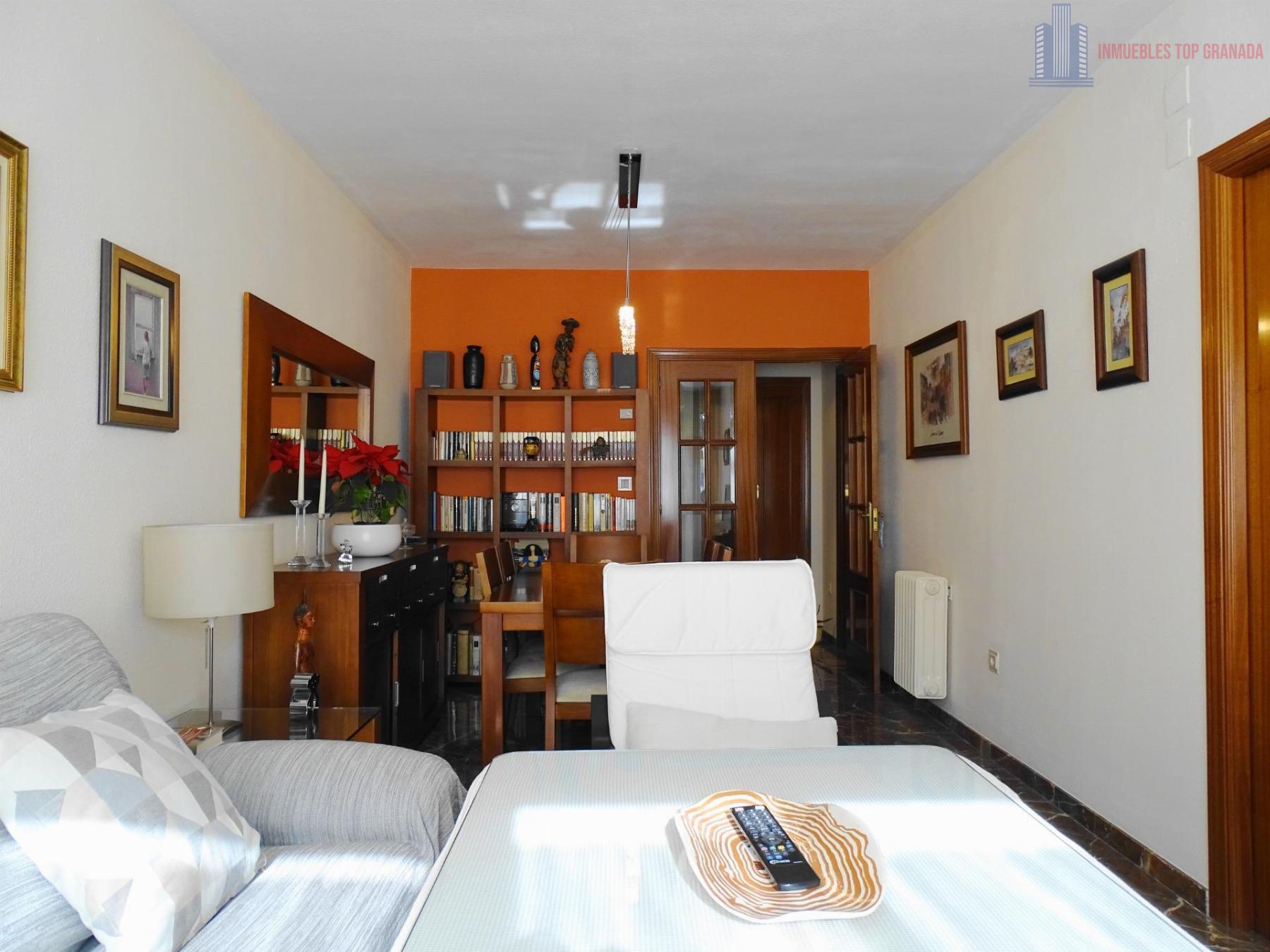 Venta de piso en Granada