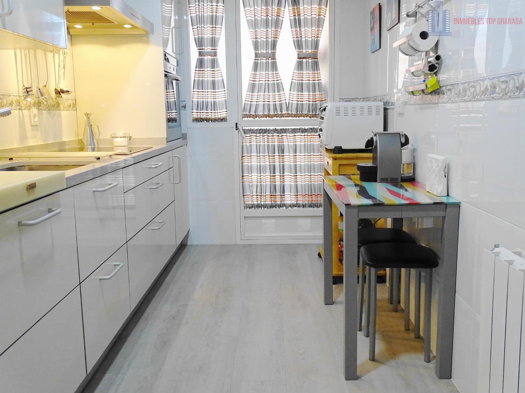Venta de piso en Granada