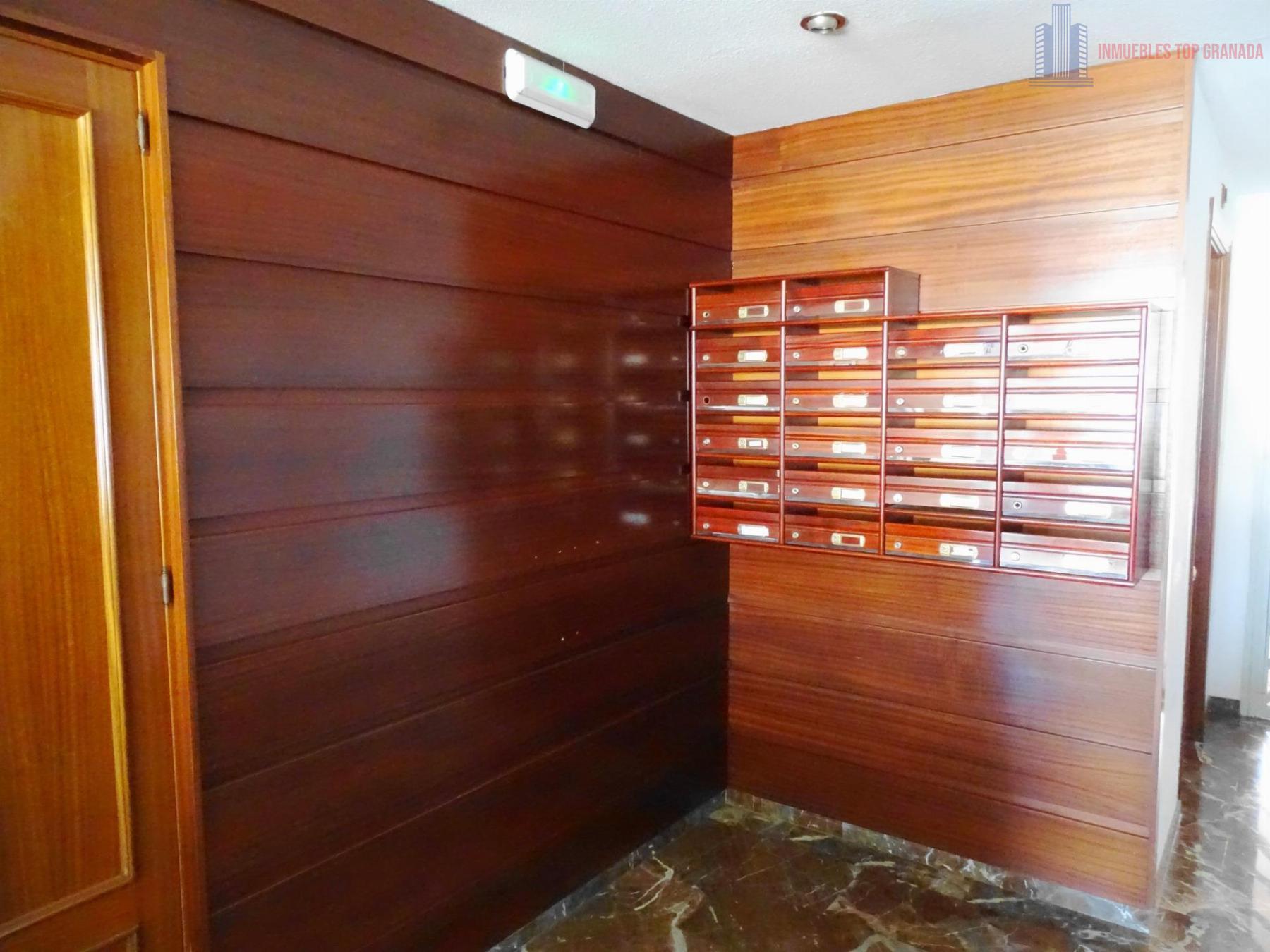 Venta de piso en Granada