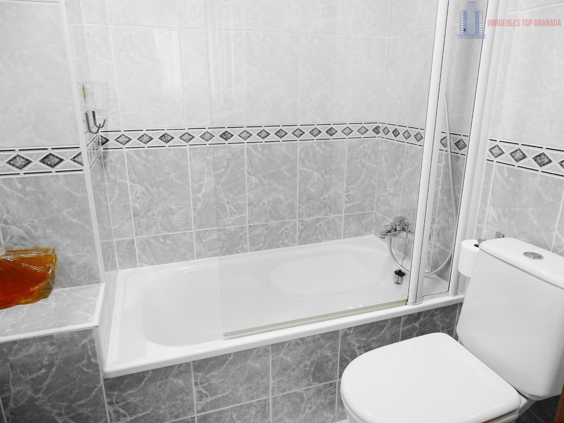 Venta de piso en Granada