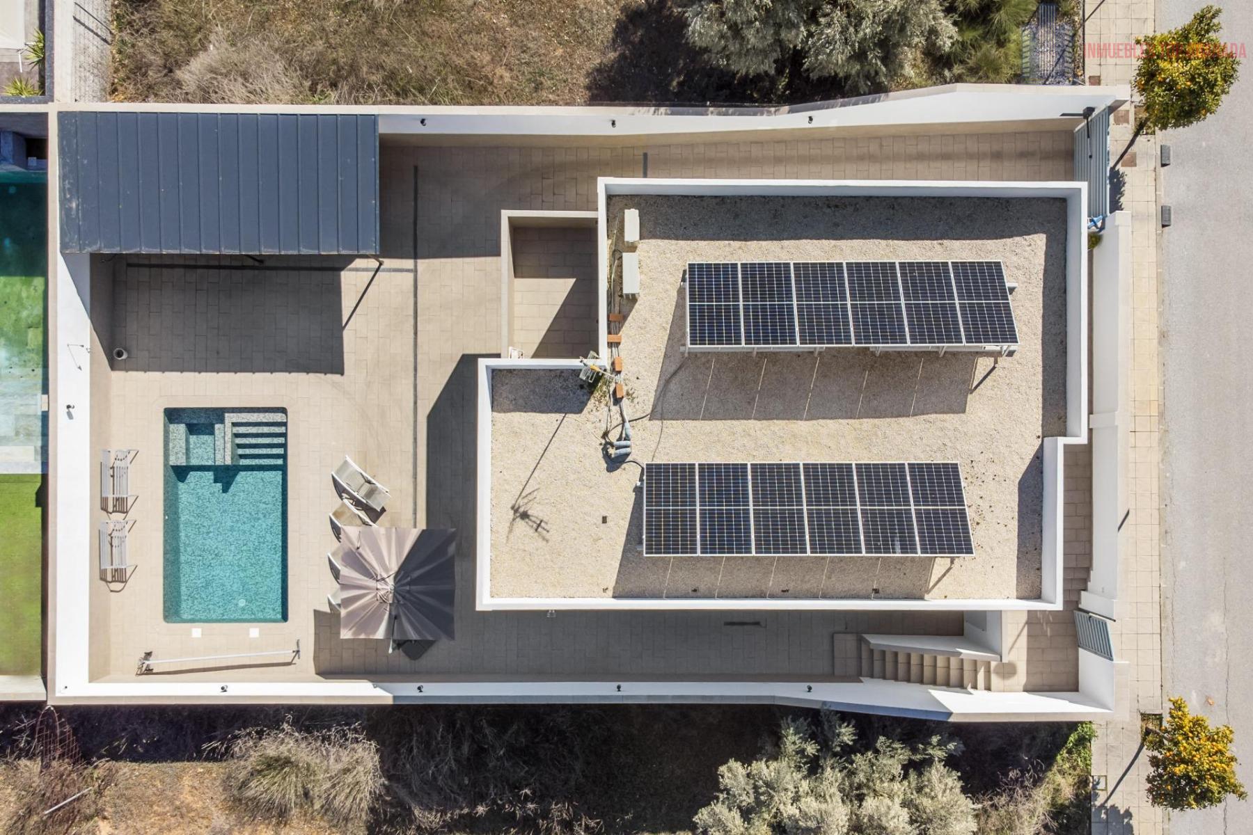 For sale of chalet in Atarfe