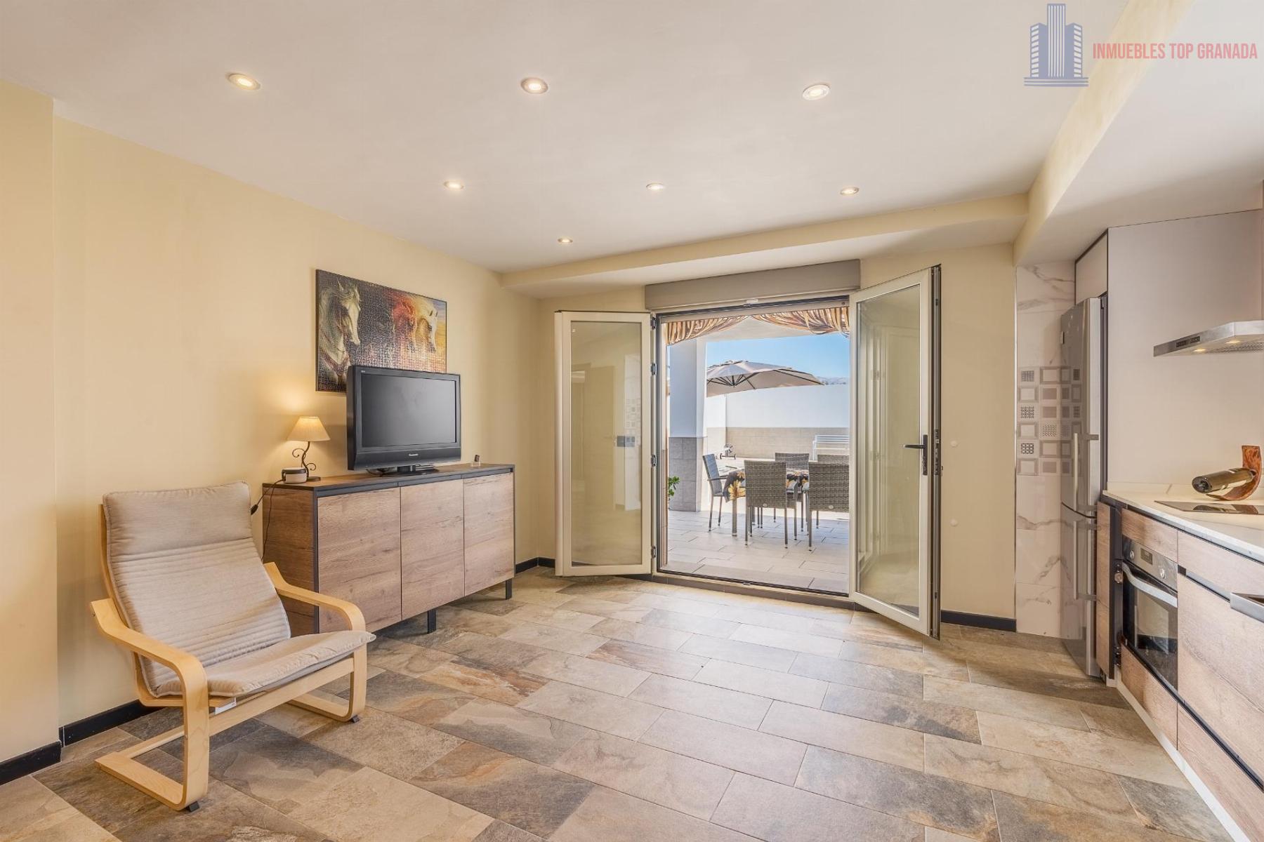 For sale of chalet in Atarfe