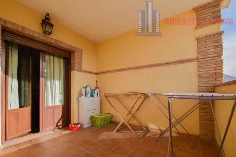 For sale of chalet in Maracena