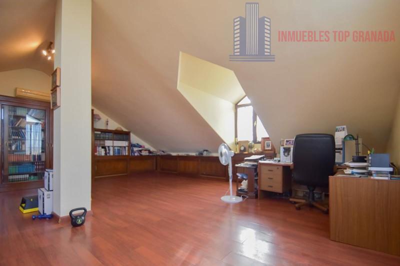 For sale of chalet in Maracena