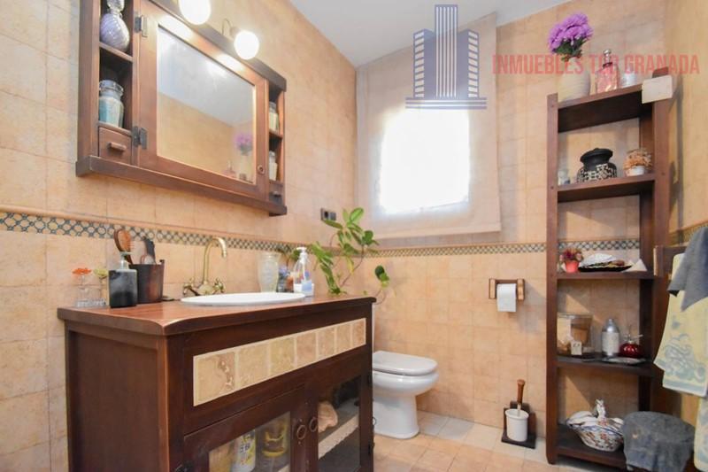 For sale of chalet in Maracena