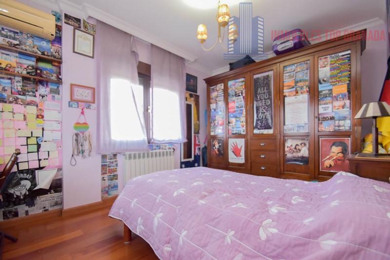 For sale of chalet in Maracena