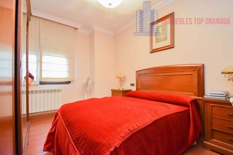 For sale of chalet in Maracena