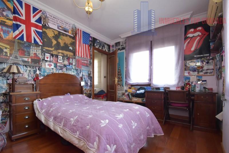 For sale of chalet in Maracena