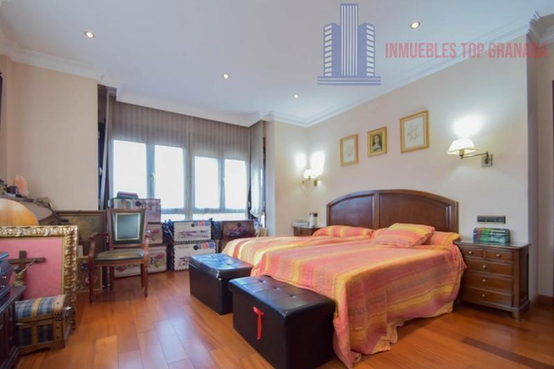 For sale of chalet in Maracena