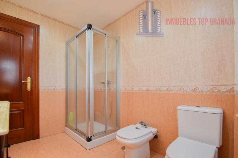For sale of chalet in Maracena