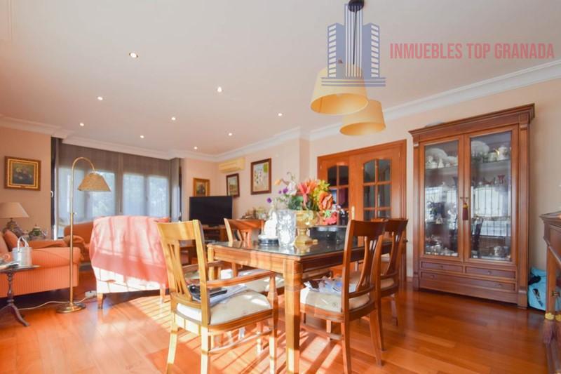 For sale of chalet in Maracena