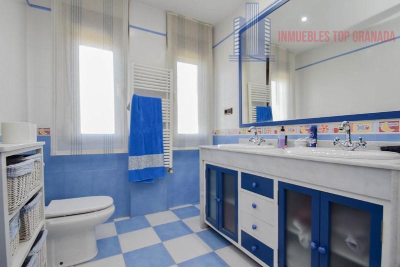 For sale of chalet in Maracena