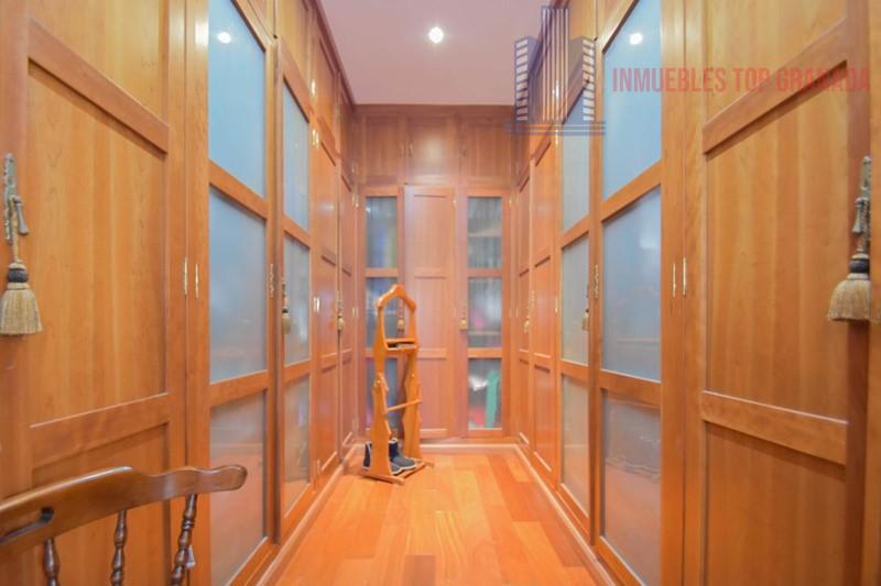 For sale of chalet in Maracena