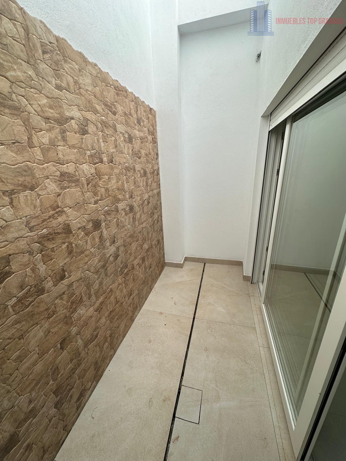 For sale of house in Granada