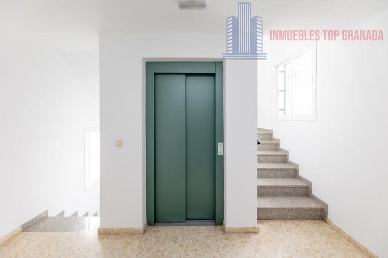 For sale of flat in Albolote