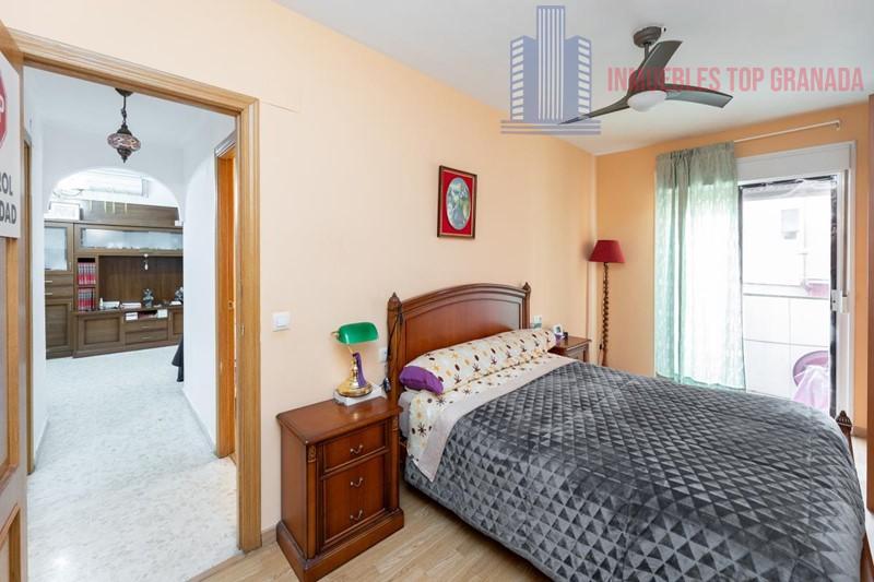 For sale of flat in Albolote