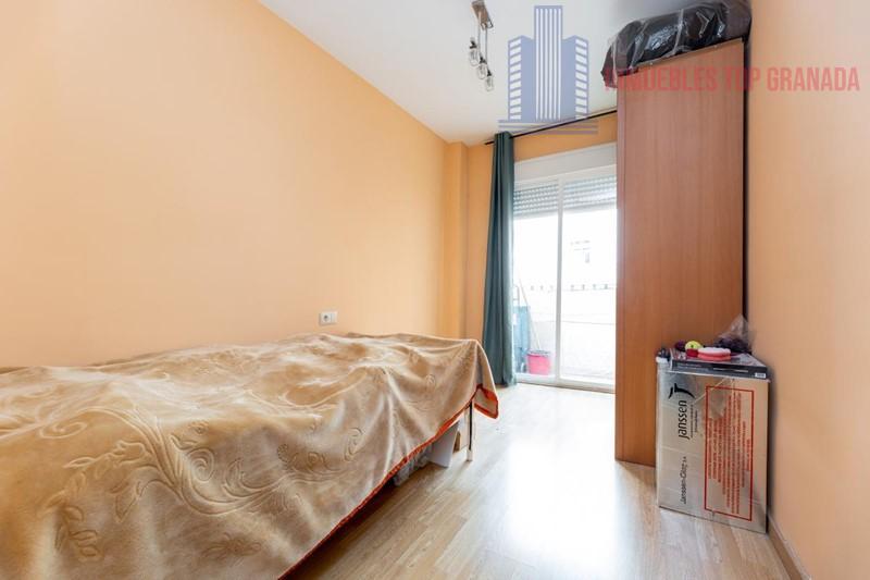 For sale of flat in Albolote
