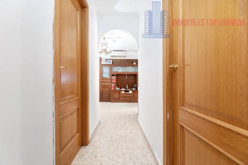 For sale of flat in Albolote