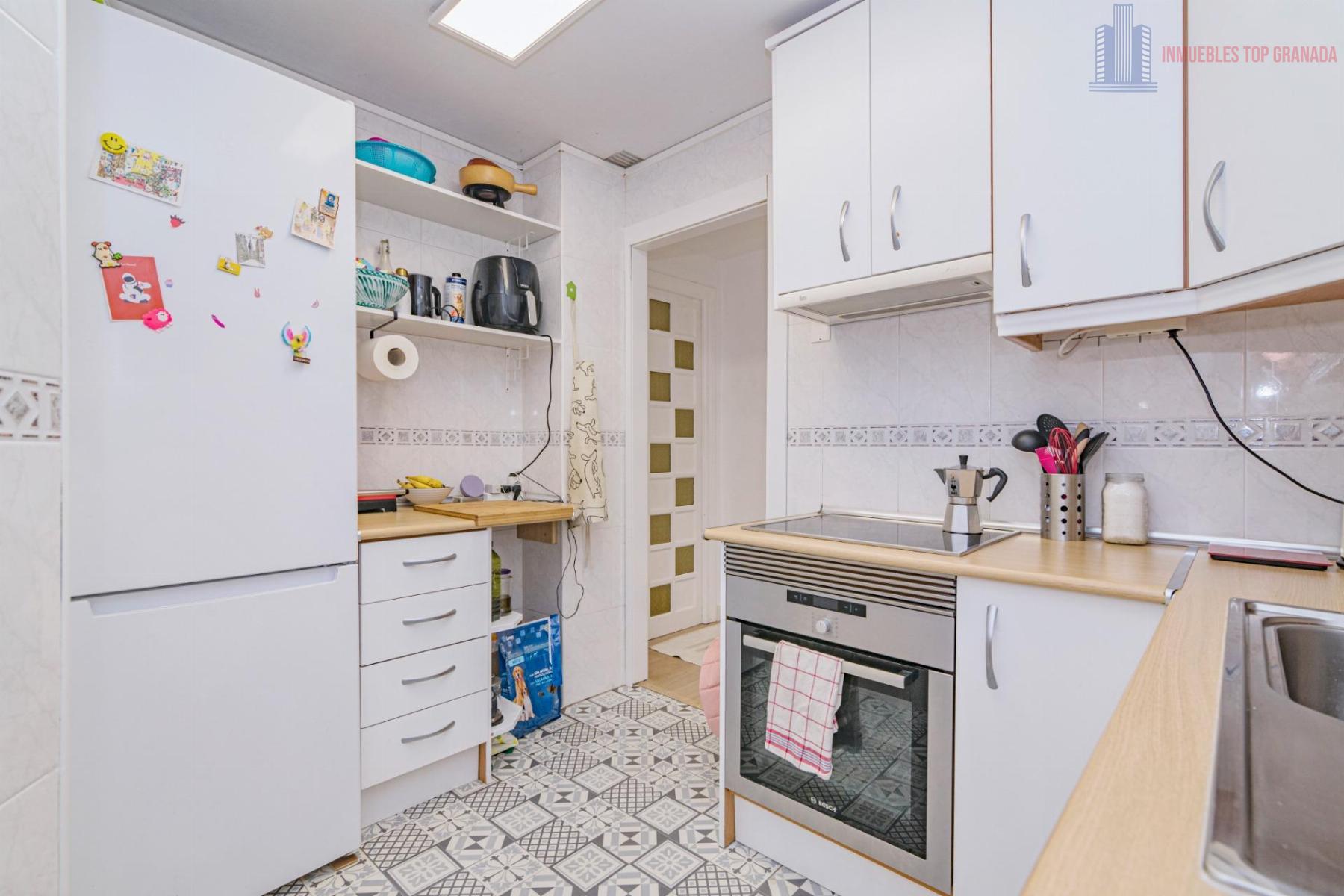 For sale of flat in Granada