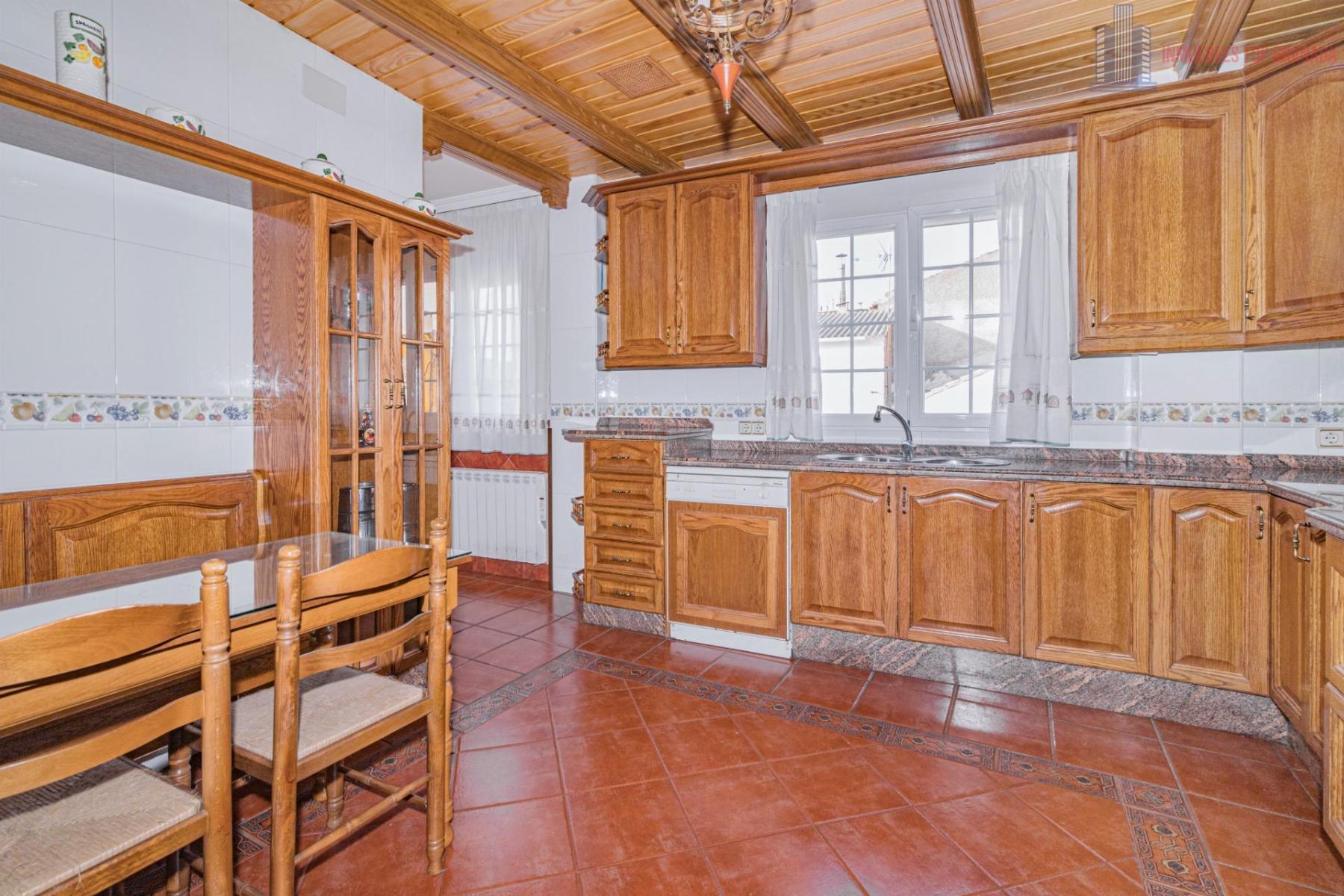 For sale of house in Pinos Puente