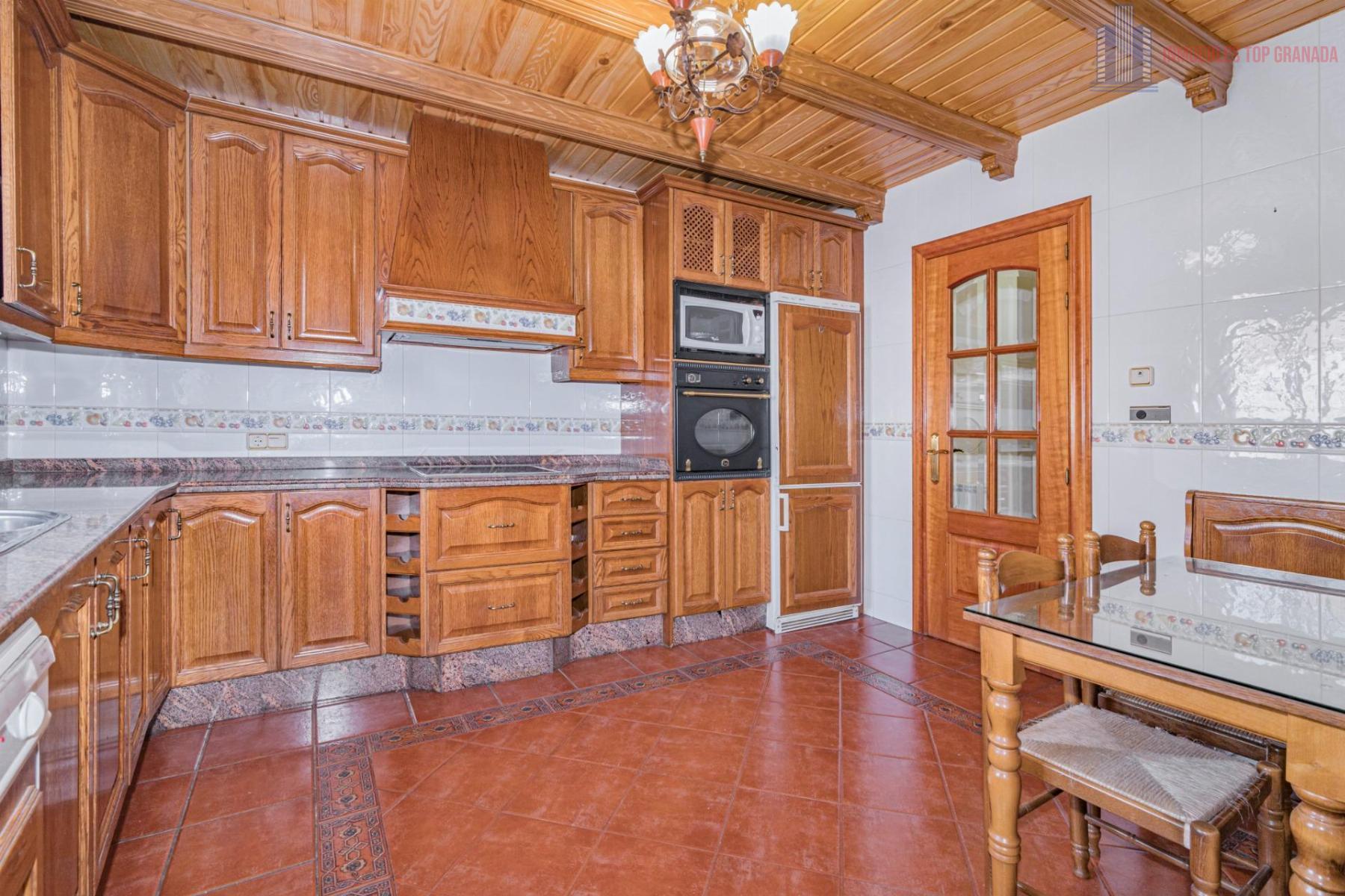 For sale of house in Pinos Puente