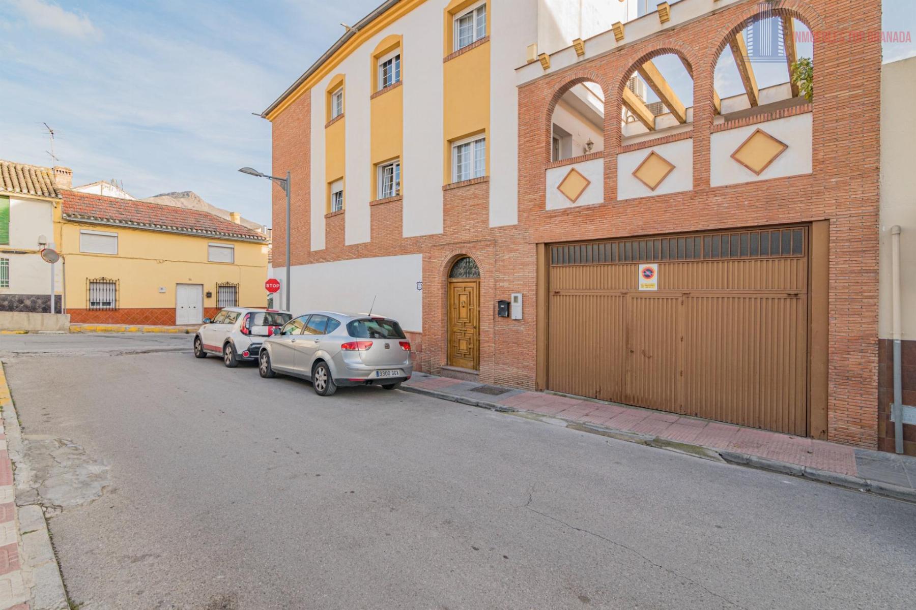 For sale of house in Pinos Puente