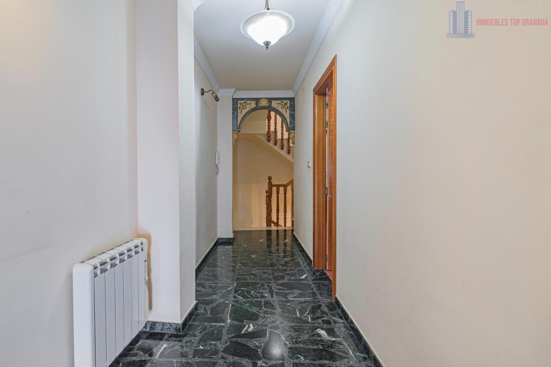 For sale of house in Pinos Puente