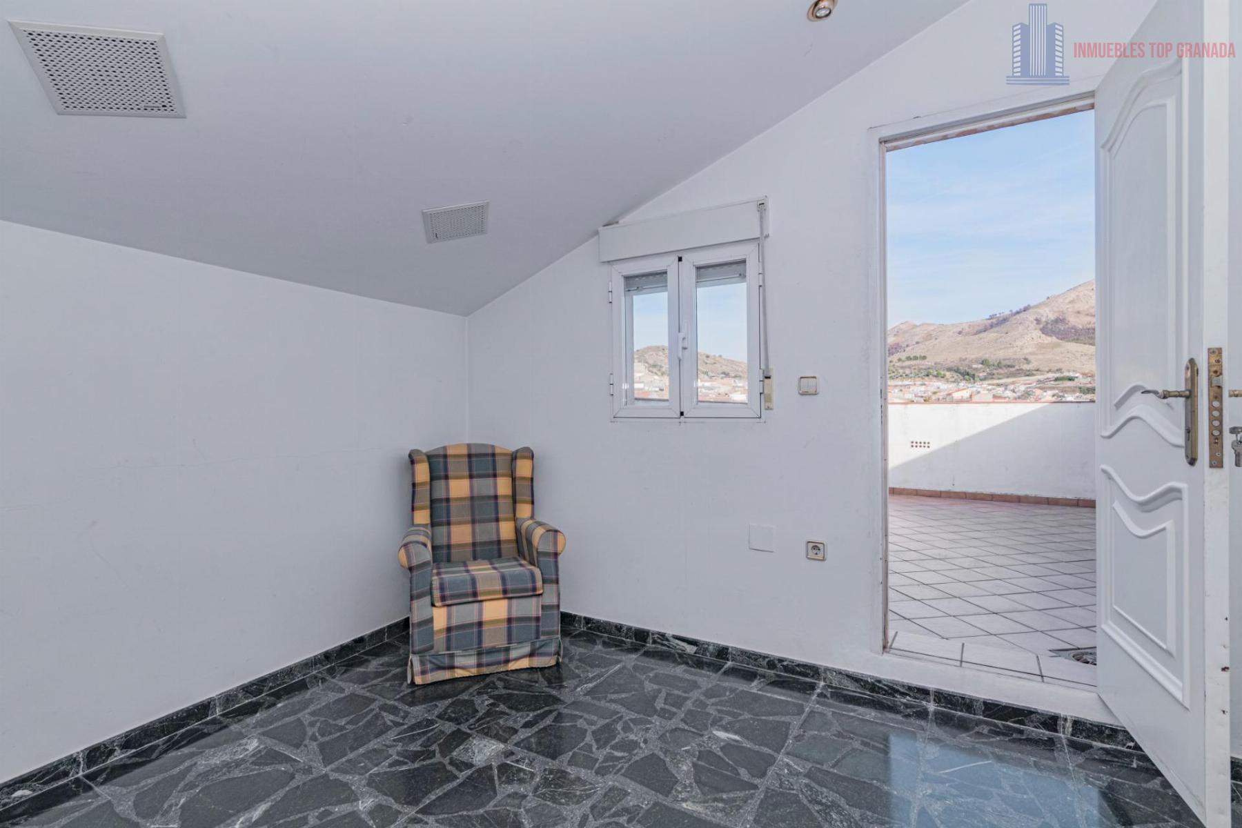 For sale of house in Pinos Puente