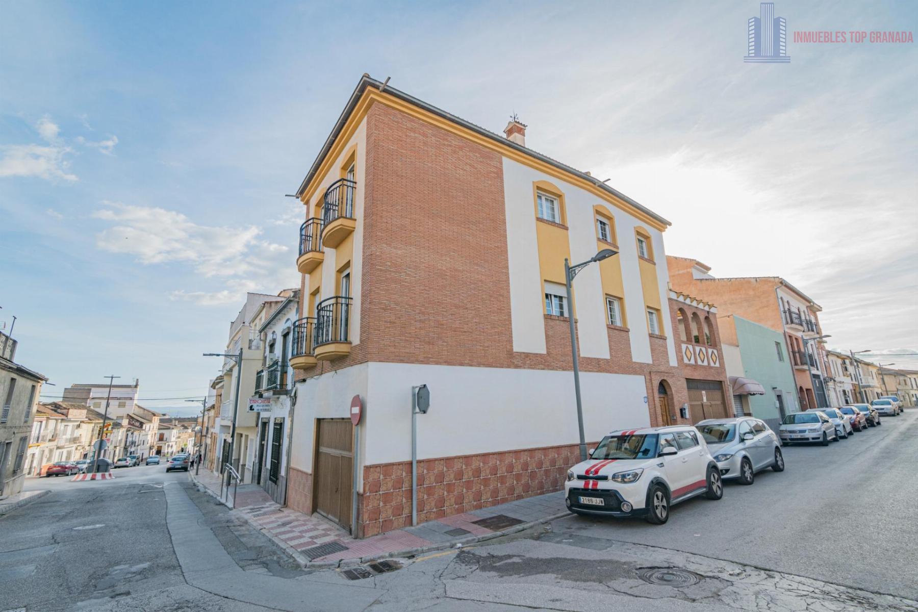 For sale of house in Pinos Puente
