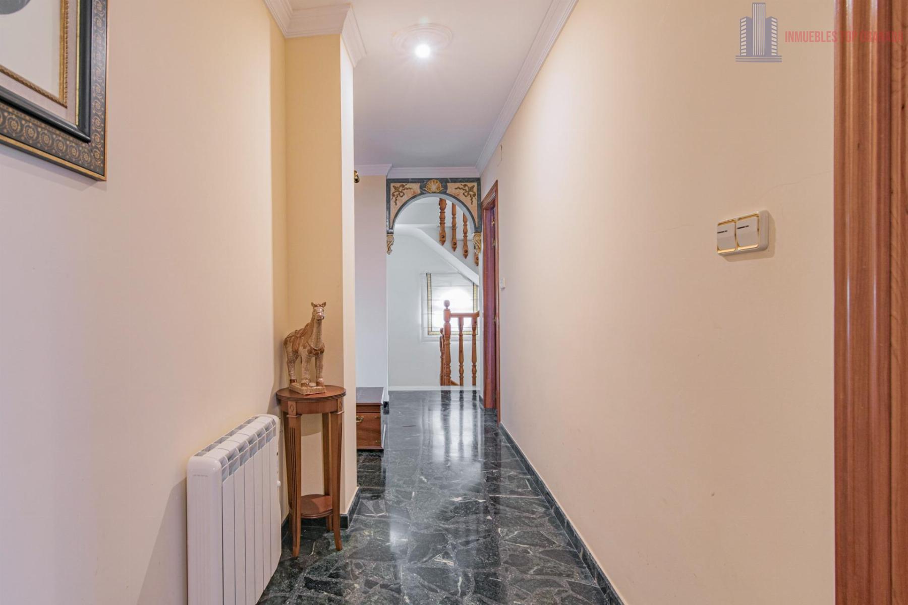 For sale of house in Pinos Puente