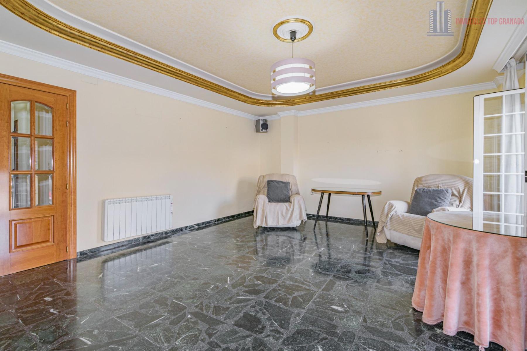 For sale of house in Pinos Puente