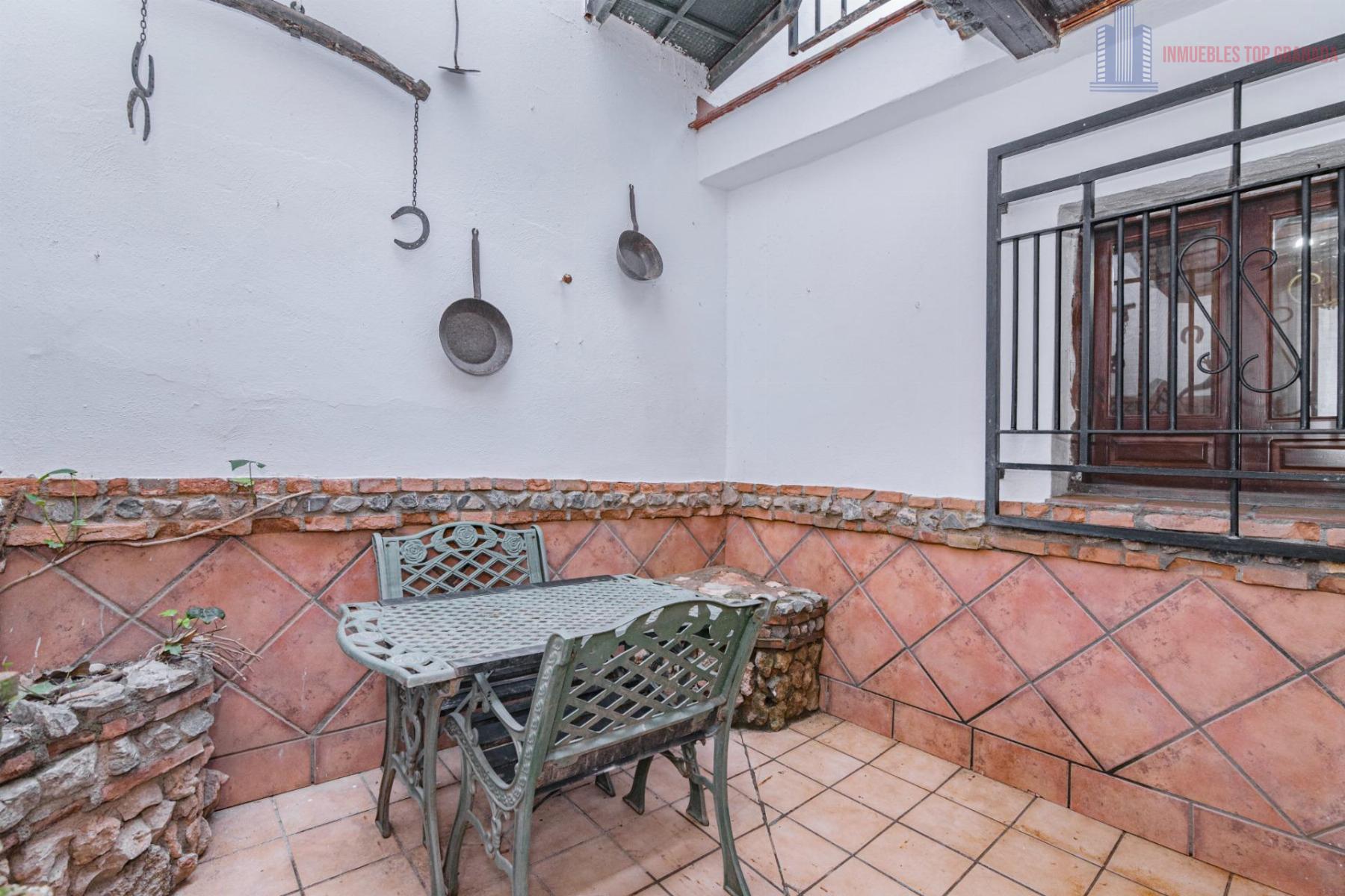 For sale of house in Alhendín
