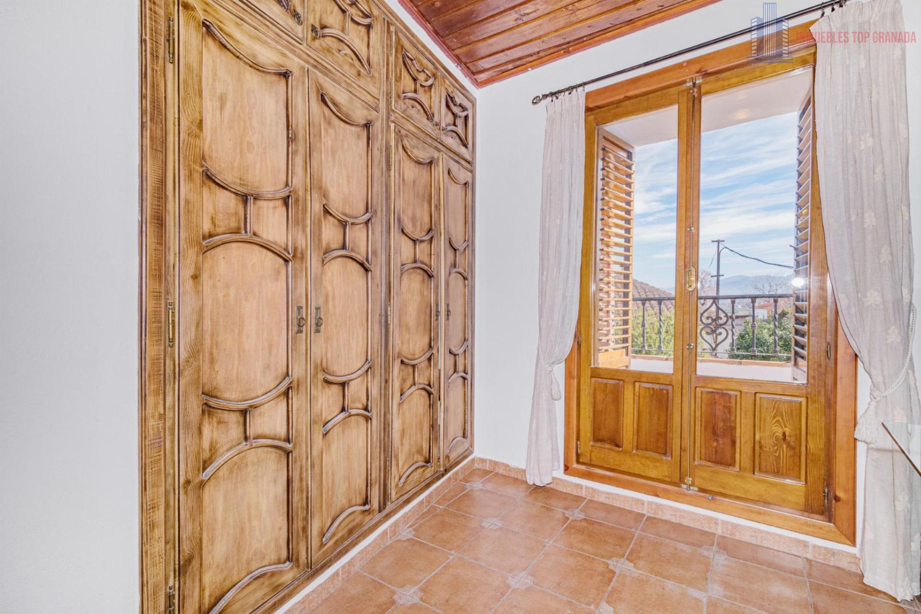 For sale of house in Alhendín