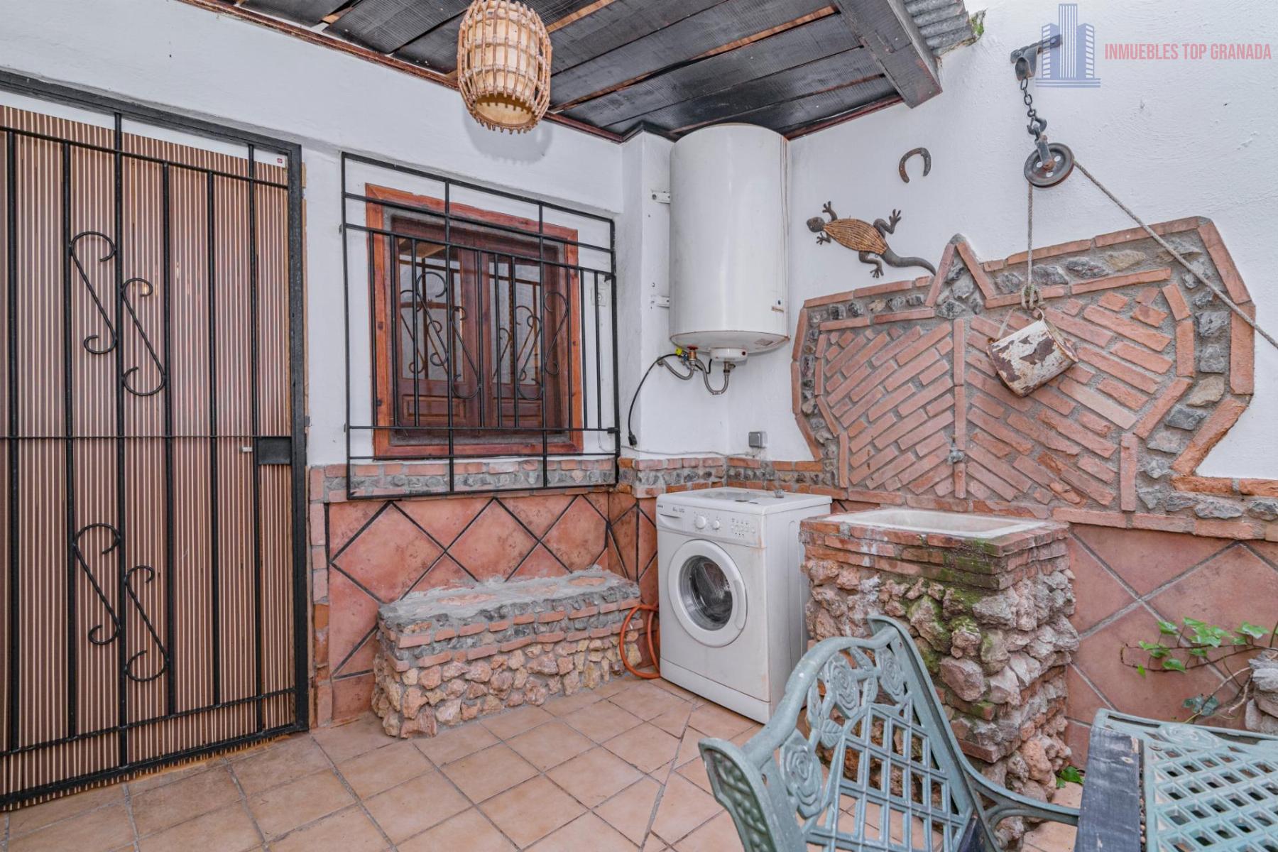 For sale of house in Alhendín
