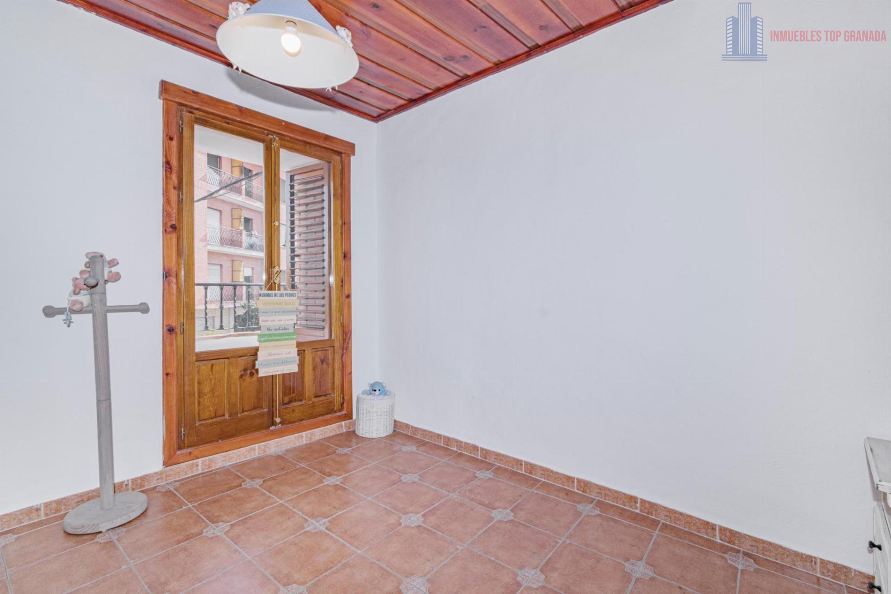 For sale of house in Alhendín