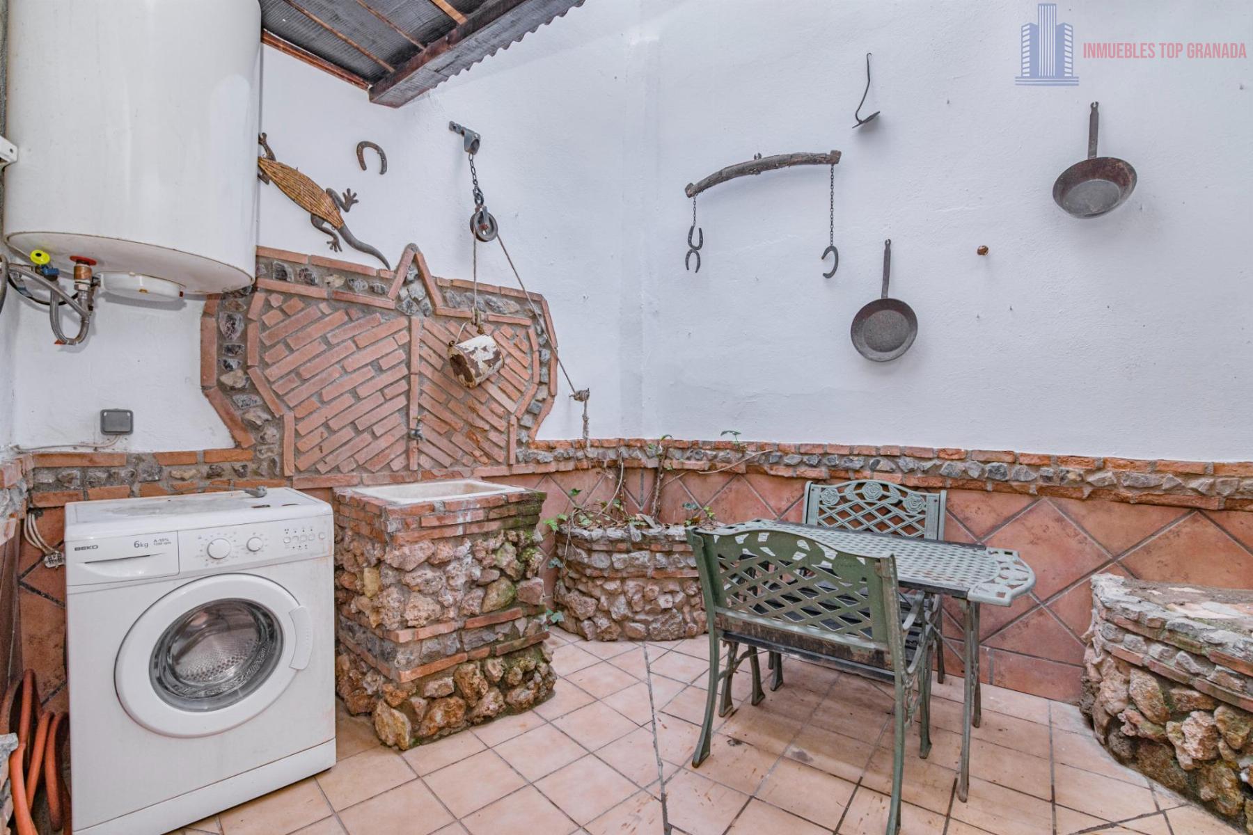 For sale of house in Alhendín