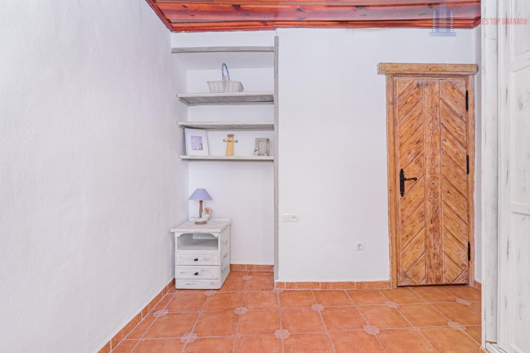For sale of house in Alhendín