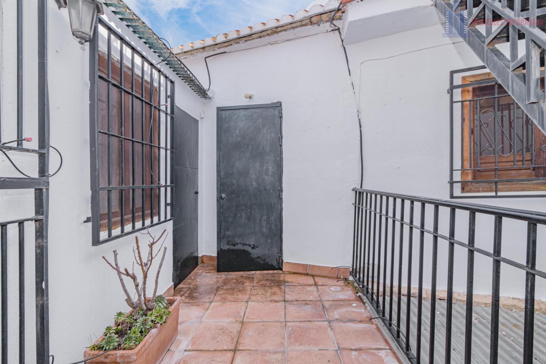 For sale of house in Alhendín