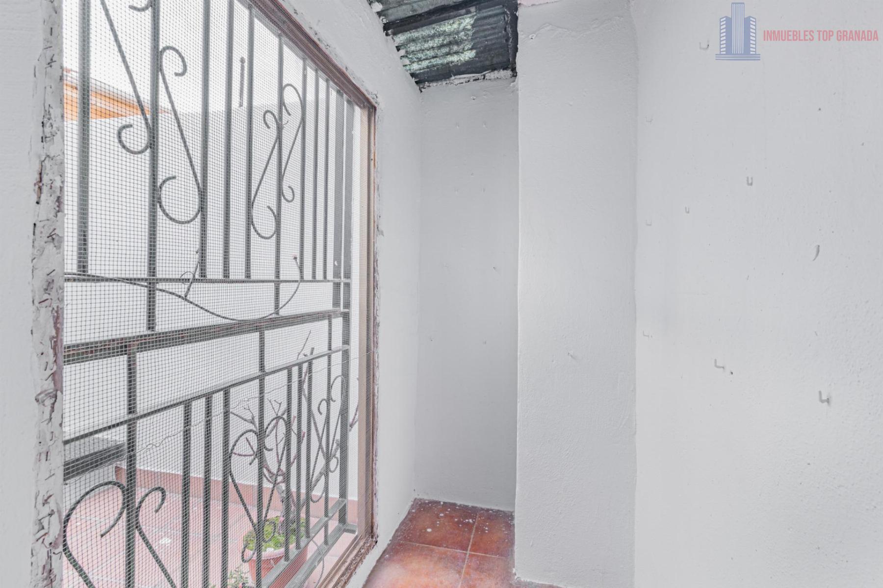 For sale of house in Alhendín