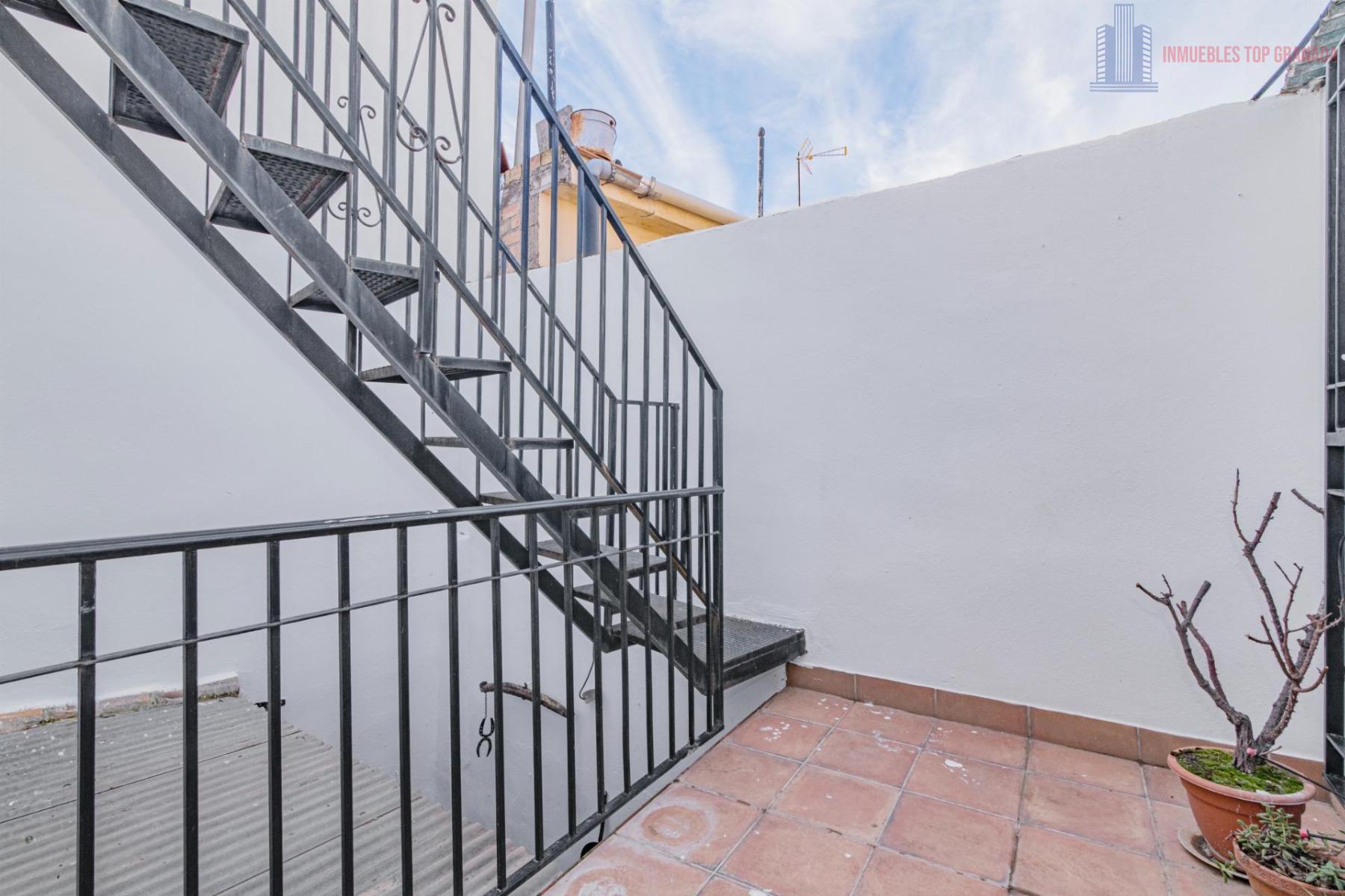 For sale of house in Alhendín