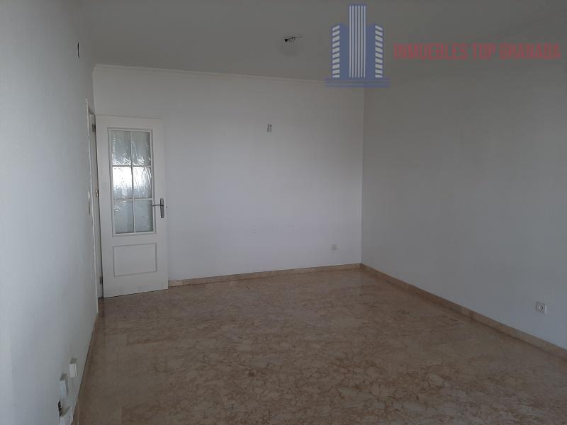For sale of flat in Cenes de la Vega