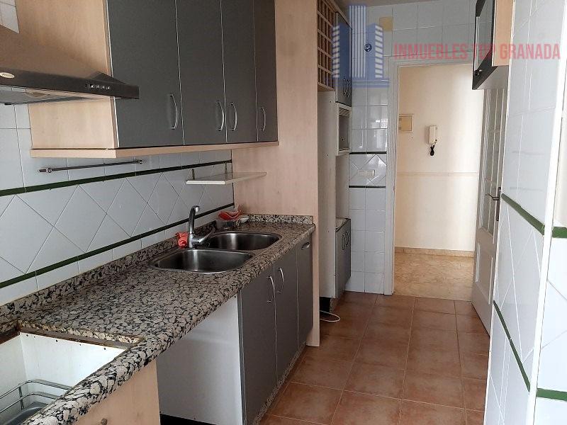 For sale of flat in Cenes de la Vega