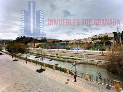 For sale of flat in Granada