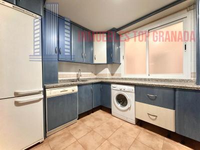 For sale of flat in Granada