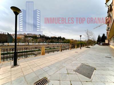 For sale of flat in Granada