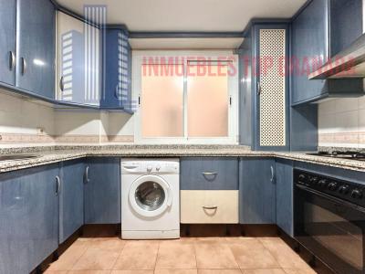 For sale of flat in Granada