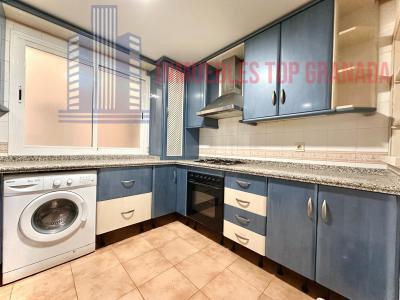 For sale of flat in Granada