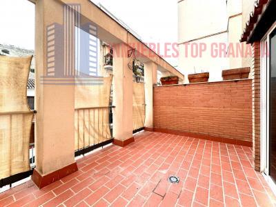 For sale of flat in Granada