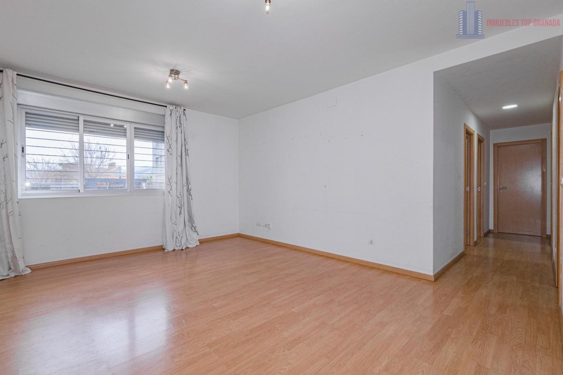 For sale of flat in Alhendín